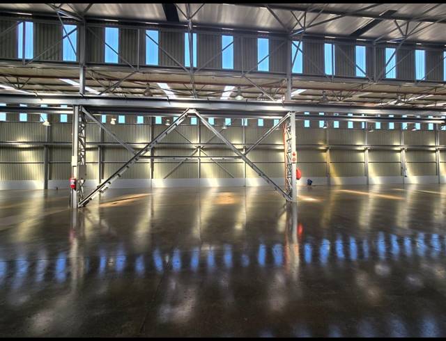 3,442M² WAREHOUSE TO LET IN DENVER
